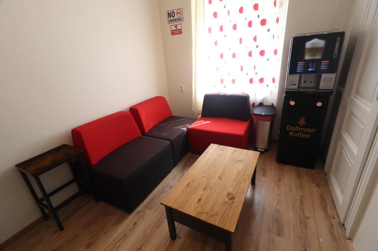 Hostel Forum Прага Екстер'єр фото