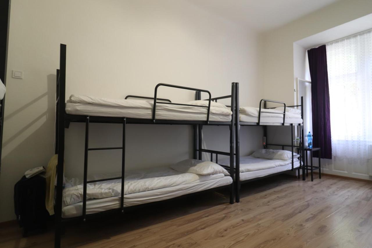 Hostel Forum Прага Екстер'єр фото