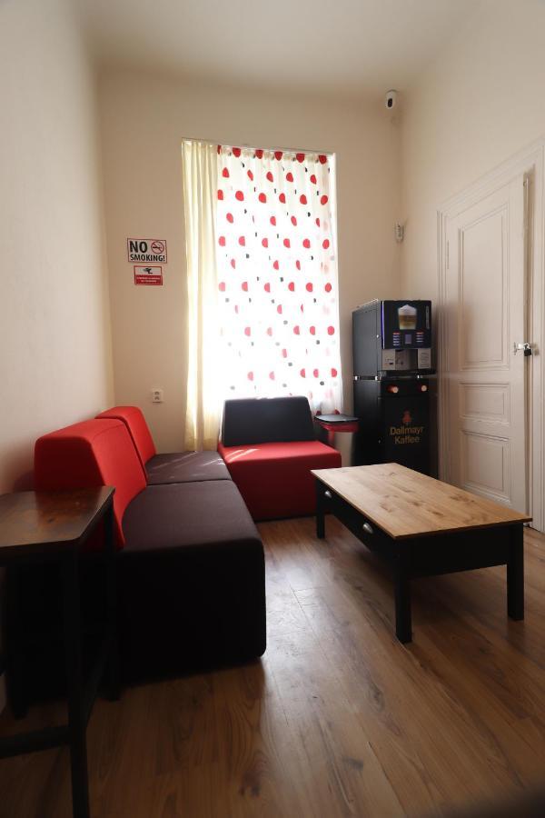 Hostel Forum Прага Екстер'єр фото